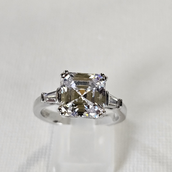 Assher Cut Lustro Stella Finest CZ Ring in Platinum over Sterling Silver Sz 9! - Picture 2 of 12